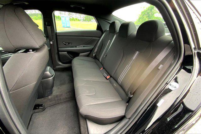 new 2025 Hyundai Elantra car, priced at $24,324
