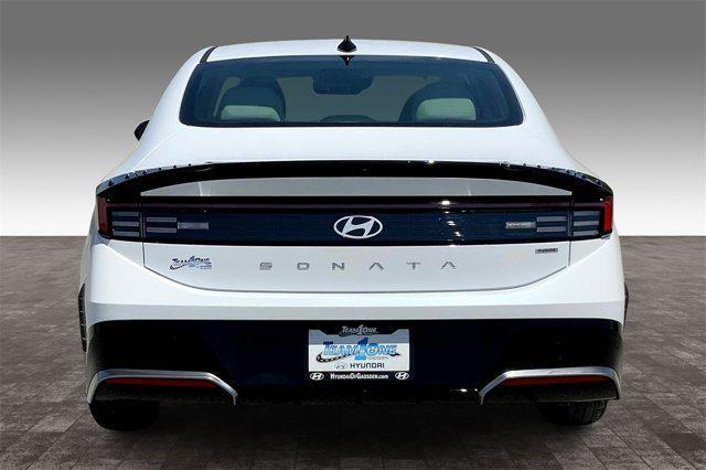 new 2025 Hyundai Sonata Hybrid car, priced at $32,615