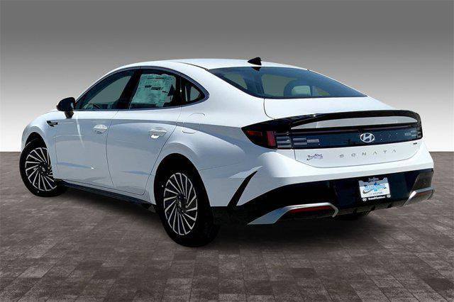 new 2025 Hyundai Sonata Hybrid car, priced at $32,615