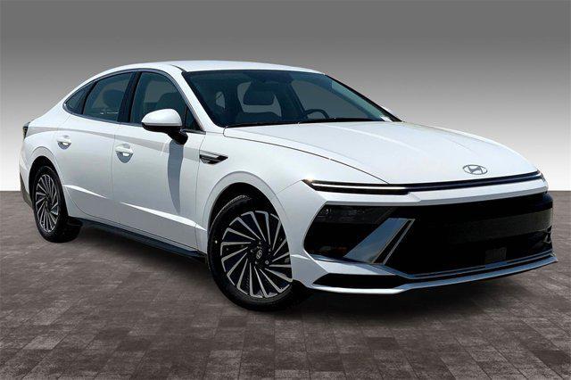 new 2025 Hyundai Sonata Hybrid car, priced at $32,615