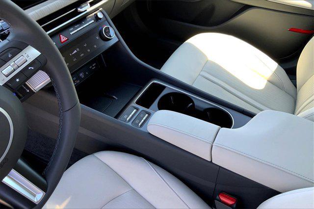 new 2025 Hyundai Sonata Hybrid car, priced at $32,615