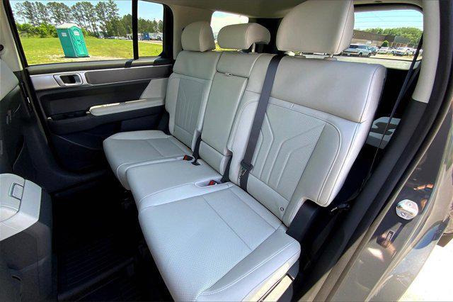 new 2025 Hyundai Santa Fe car, priced at $38,730