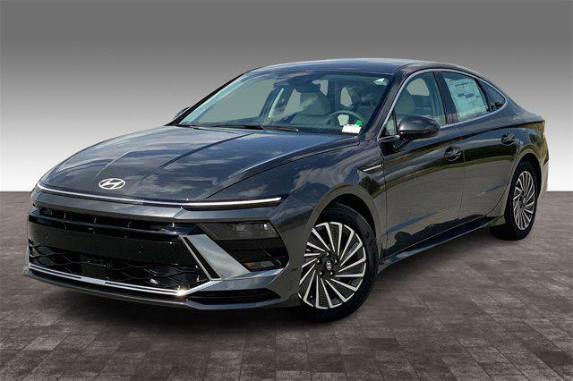 new 2025 Hyundai Sonata Hybrid car, priced at $32,179