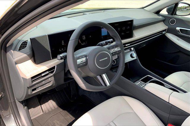 new 2025 Hyundai Sonata Hybrid car, priced at $32,179