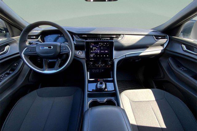 used 2025 Jeep Grand Cherokee car, priced at $32,396