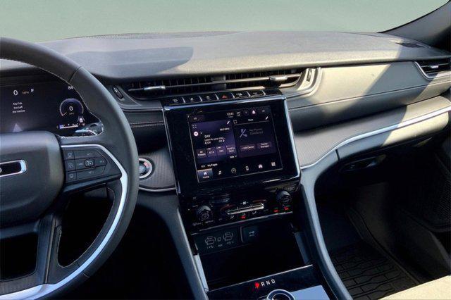 used 2025 Jeep Grand Cherokee car, priced at $32,396