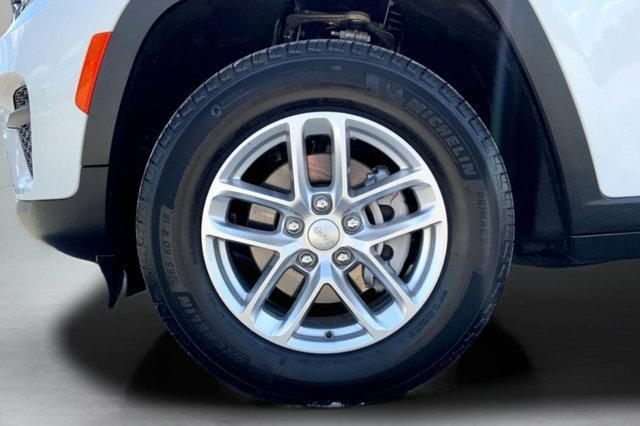 used 2025 Jeep Grand Cherokee car, priced at $32,396