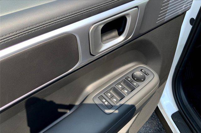 new 2025 Hyundai Santa Fe car, priced at $39,643