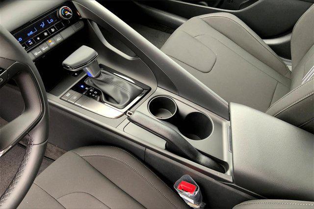 new 2025 Hyundai Elantra car, priced at $24,278