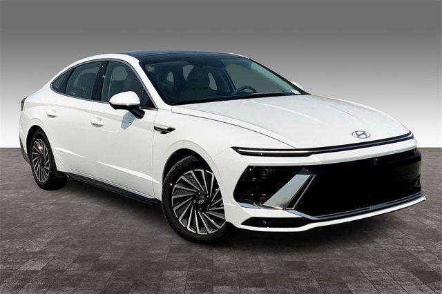 new 2025 Hyundai Sonata Hybrid car, priced at $39,073