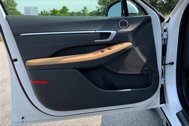 new 2025 Hyundai Sonata Hybrid car, priced at $39,073