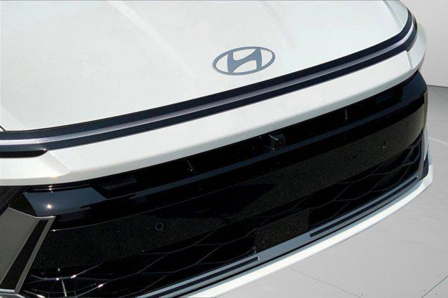 new 2025 Hyundai Sonata Hybrid car, priced at $37,982