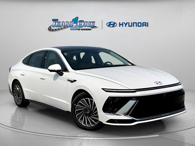 new 2025 Hyundai Sonata Hybrid car, priced at $37,982