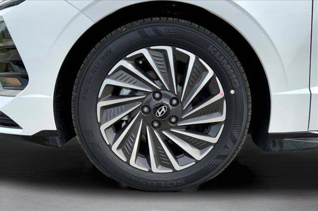 new 2025 Hyundai Sonata Hybrid car, priced at $31,565