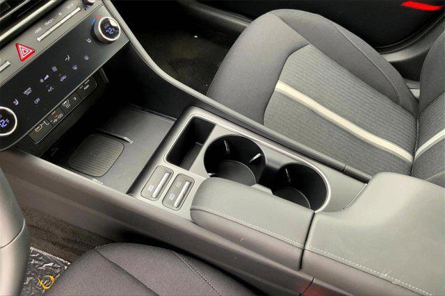 new 2025 Hyundai Sonata Hybrid car, priced at $31,565