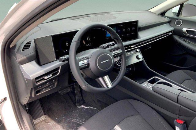 new 2025 Hyundai Sonata Hybrid car, priced at $31,565