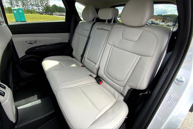 new 2025 Hyundai TUCSON Hybrid car, priced at $43,835