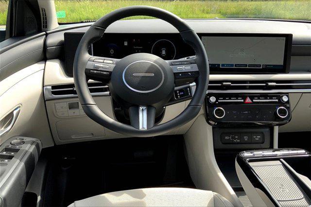 new 2025 Hyundai TUCSON Hybrid car, priced at $38,000