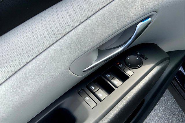new 2025 Hyundai TUCSON Hybrid car, priced at $38,000