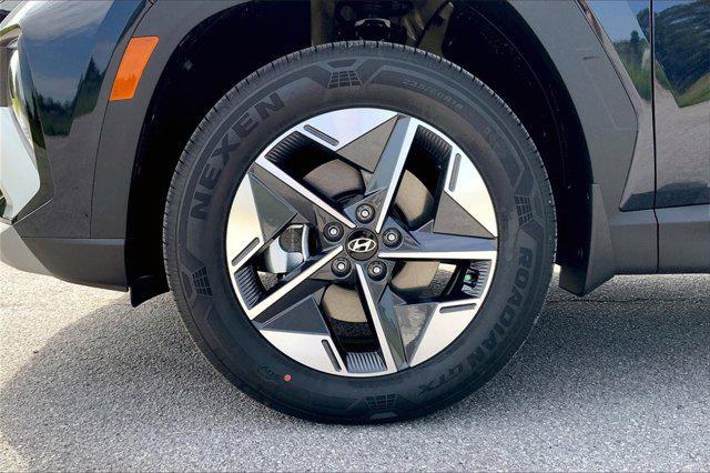 new 2025 Hyundai TUCSON Hybrid car, priced at $38,000