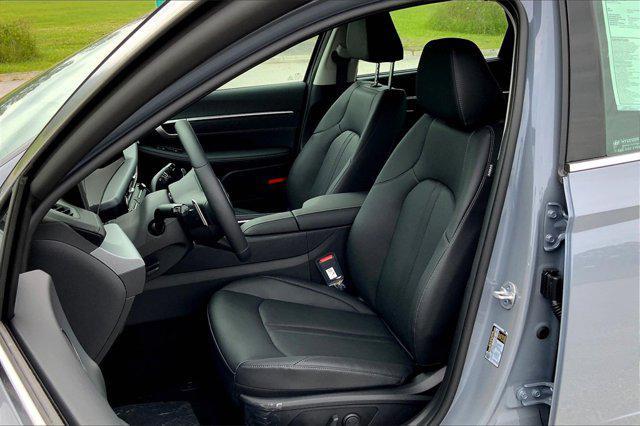 new 2025 Hyundai Sonata Hybrid car, priced at $39,118