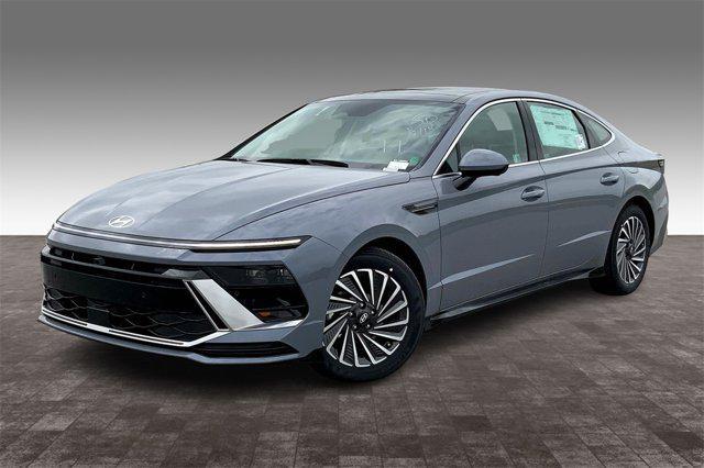 new 2025 Hyundai Sonata Hybrid car, priced at $39,118
