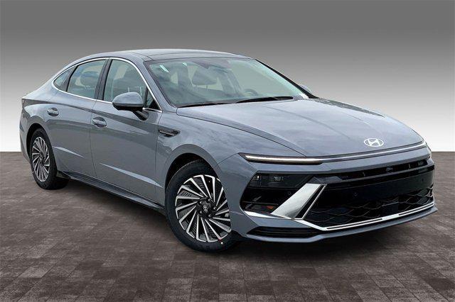 new 2025 Hyundai Sonata Hybrid car, priced at $39,118