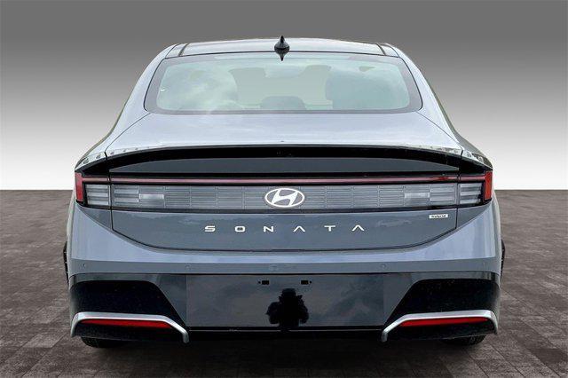 new 2025 Hyundai Sonata Hybrid car, priced at $39,118