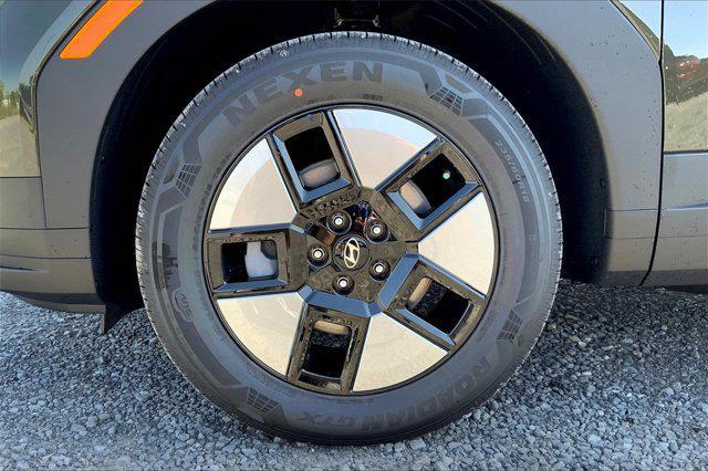 new 2025 Hyundai Santa Fe car, priced at $39,178