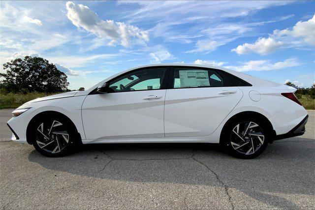 new 2025 Hyundai Elantra car, priced at $23,660