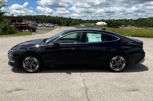 new 2024 Hyundai Sonata car, priced at $28,805