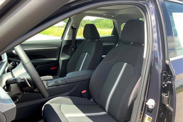 new 2024 Hyundai Sonata car, priced at $28,805