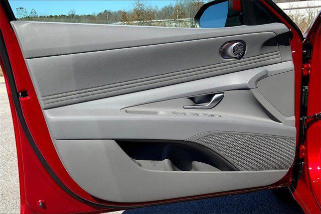 new 2025 Hyundai Elantra car, priced at $27,610
