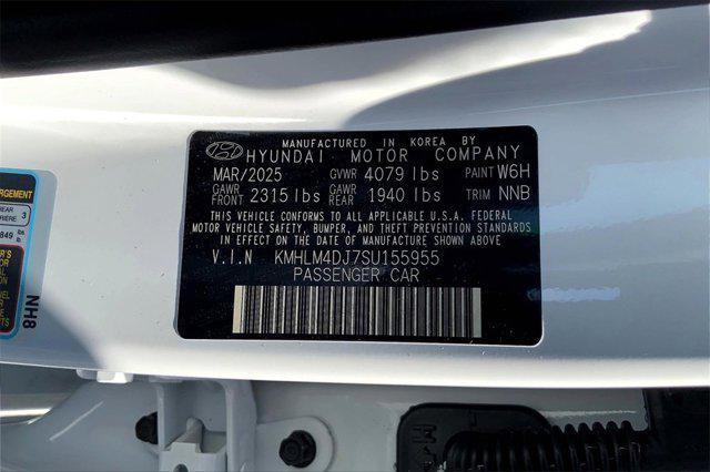 new 2025 Hyundai ELANTRA HEV car, priced at $27,205