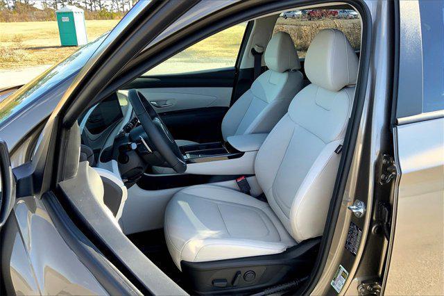 new 2025 Hyundai TUCSON Hybrid car, priced at $37,083