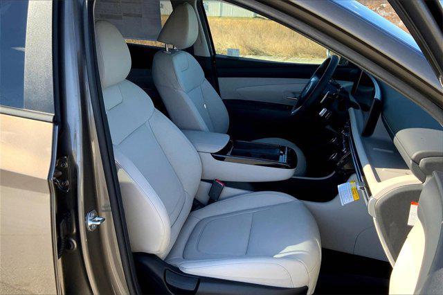 new 2025 Hyundai TUCSON Hybrid car, priced at $37,083