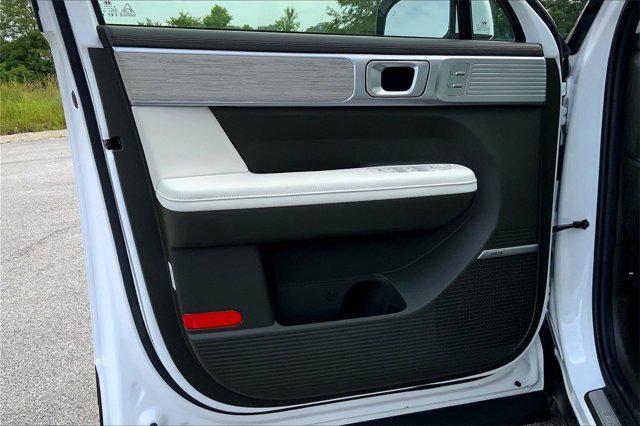 new 2025 Hyundai SANTA FE HEV car, priced at $50,847