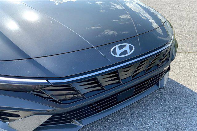 new 2025 Hyundai Elantra car, priced at $27,700
