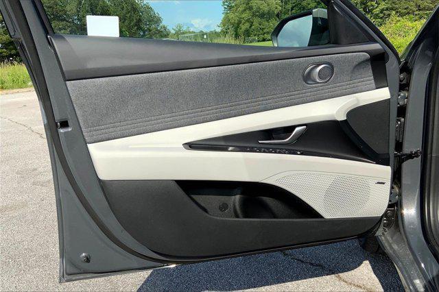 new 2025 Hyundai Elantra car, priced at $27,700