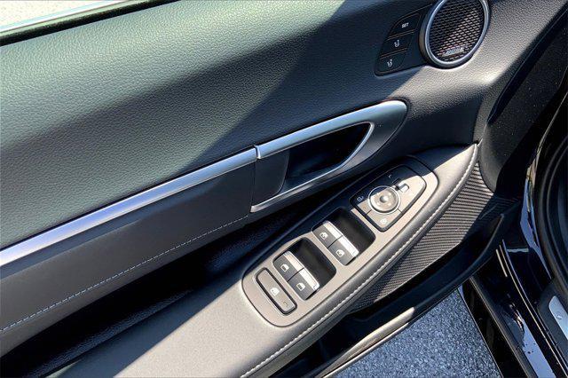 new 2025 Hyundai Sonata Hybrid car, priced at $39,183
