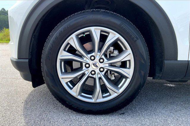 used 2022 Ford Explorer car, priced at $31,998