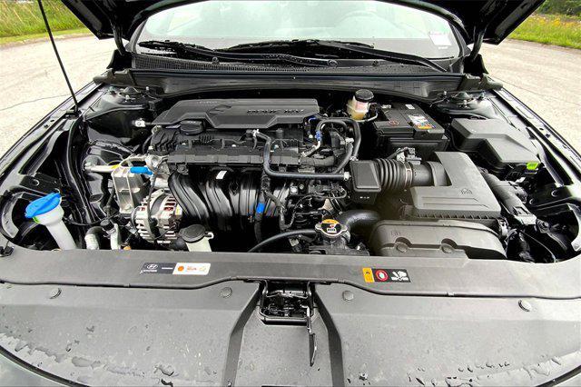 new 2025 Hyundai Elantra car, priced at $24,276
