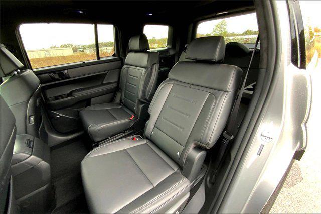 new 2025 Hyundai Santa Fe car, priced at $46,669