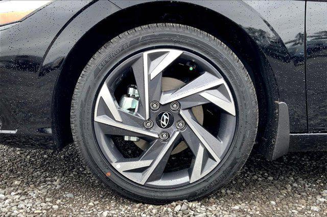 new 2025 Hyundai Elantra car, priced at $30,950