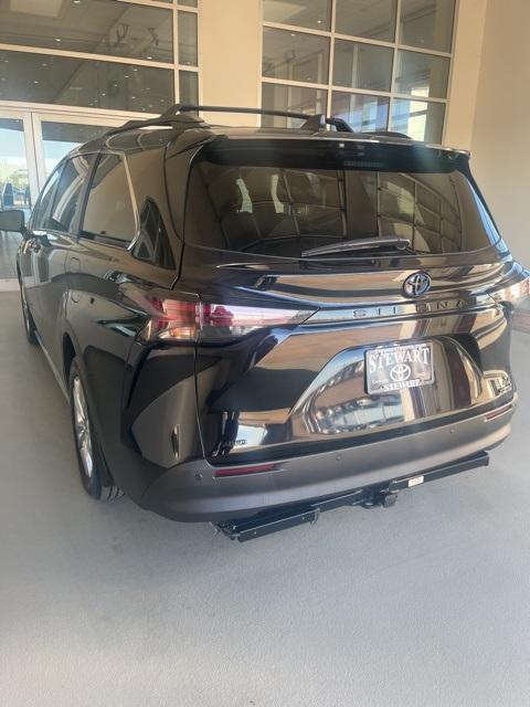 used 2023 Toyota Sienna car, priced at $47,377