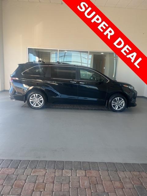 used 2023 Toyota Sienna car, priced at $46,979