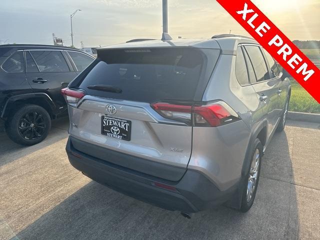 used 2021 Toyota RAV4 car, priced at $24,577
