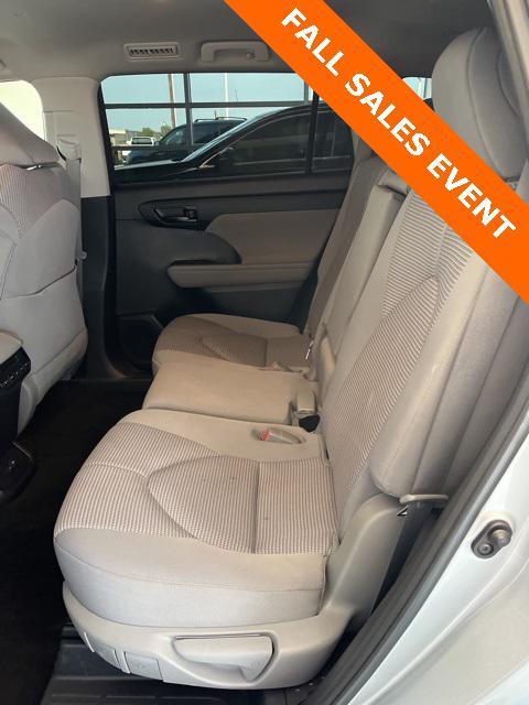 used 2023 Toyota Highlander car, priced at $30,277