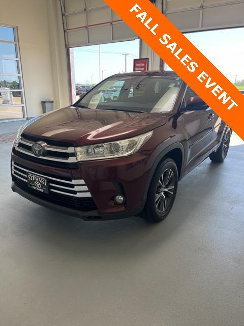 used 2018 Toyota Highlander car, priced at $15,477