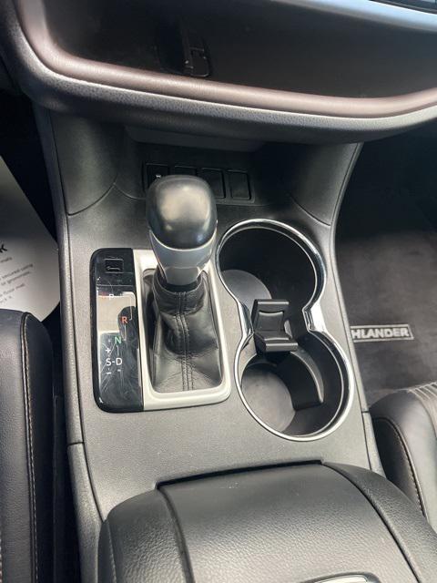 used 2018 Toyota Highlander car, priced at $16,277